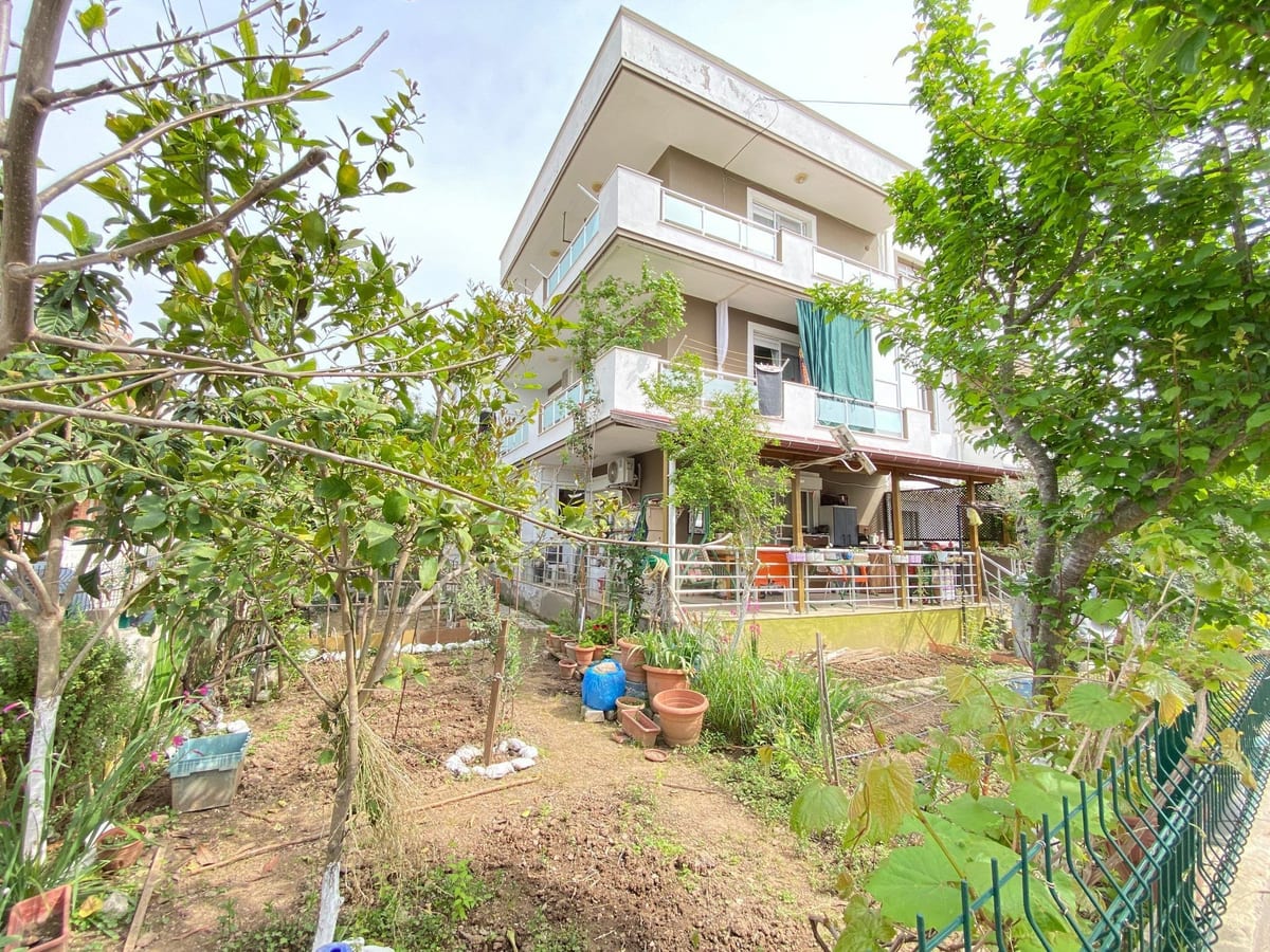 SEFERİHİSAR MERSİN ALANI DENİZE 400 M, MASRAFSIZ SATILIK 2+1 DAİRE -